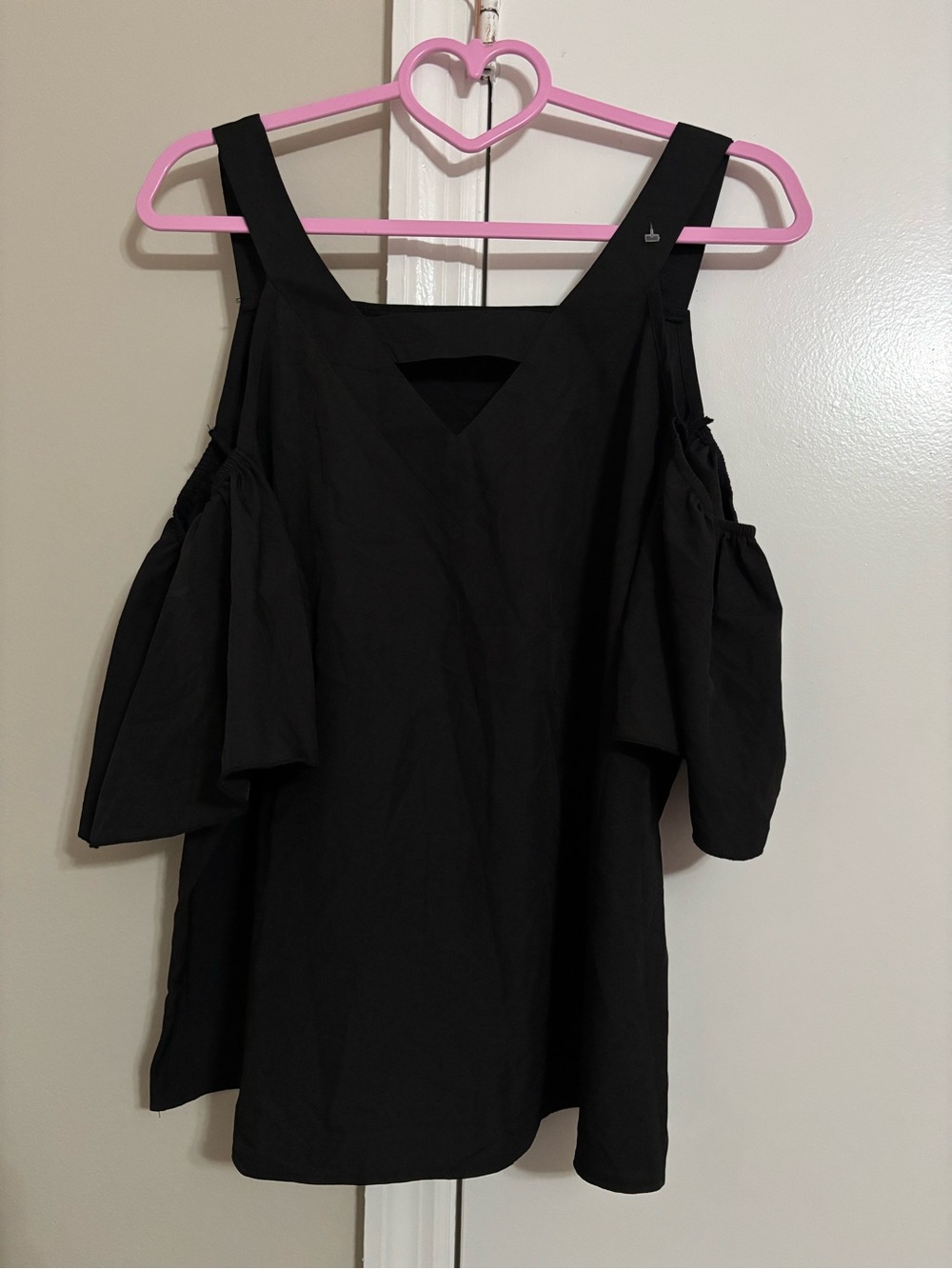 Black Cold-Shoulder Women's Top - Brand Unknown